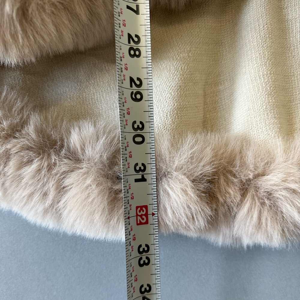 On Blue Faux Fur Poncho Coat Women One Size - Picture 5 of 7